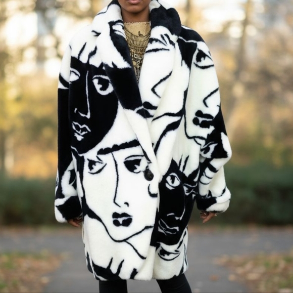 Donny Brook  Mob Wife Graphic Faces Faux Fur Coat.. - Picture 14 of 14